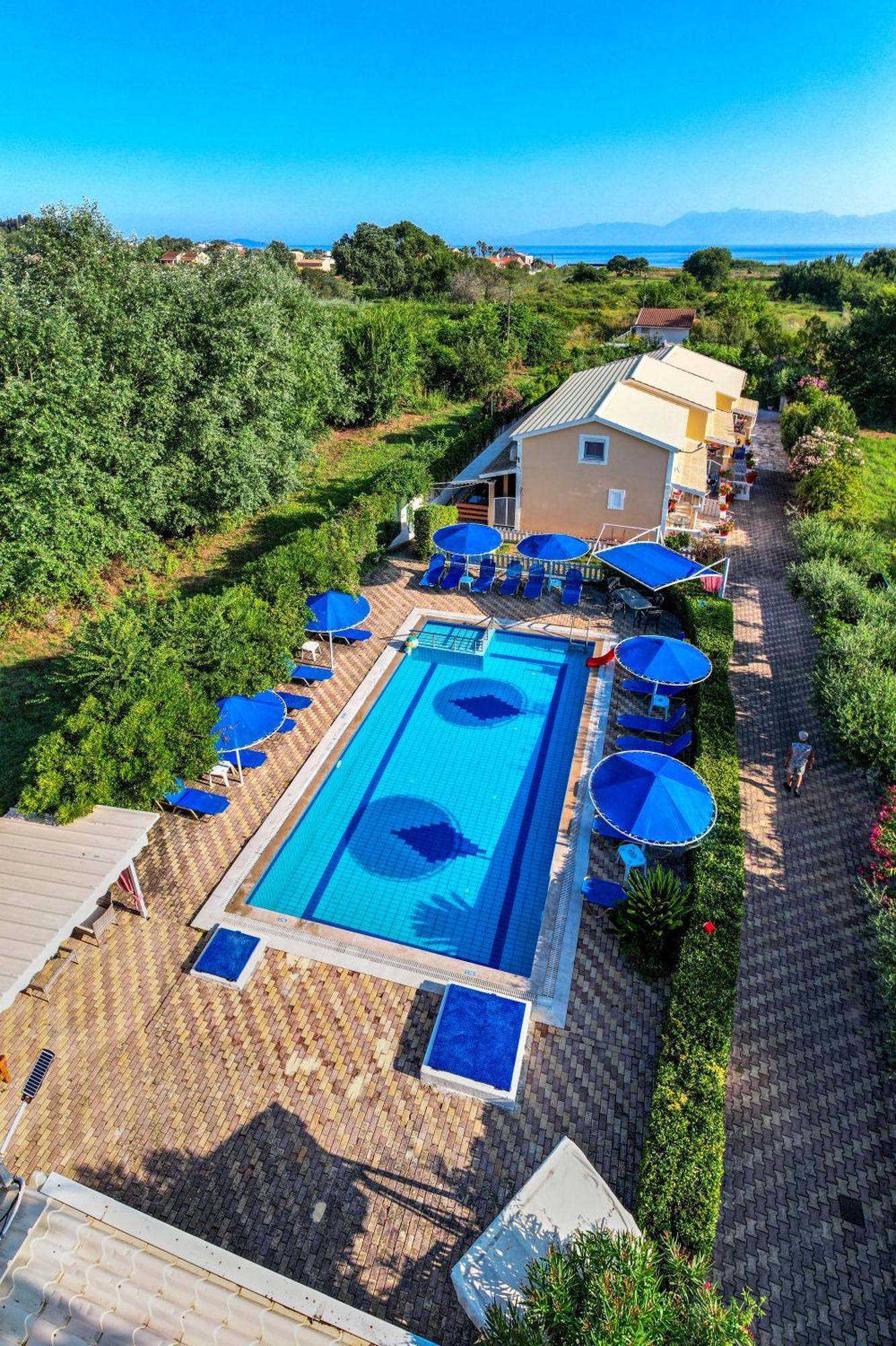 Villa Eleni Holidays Resort With Swimming Pool, Sidárion Exterior foto